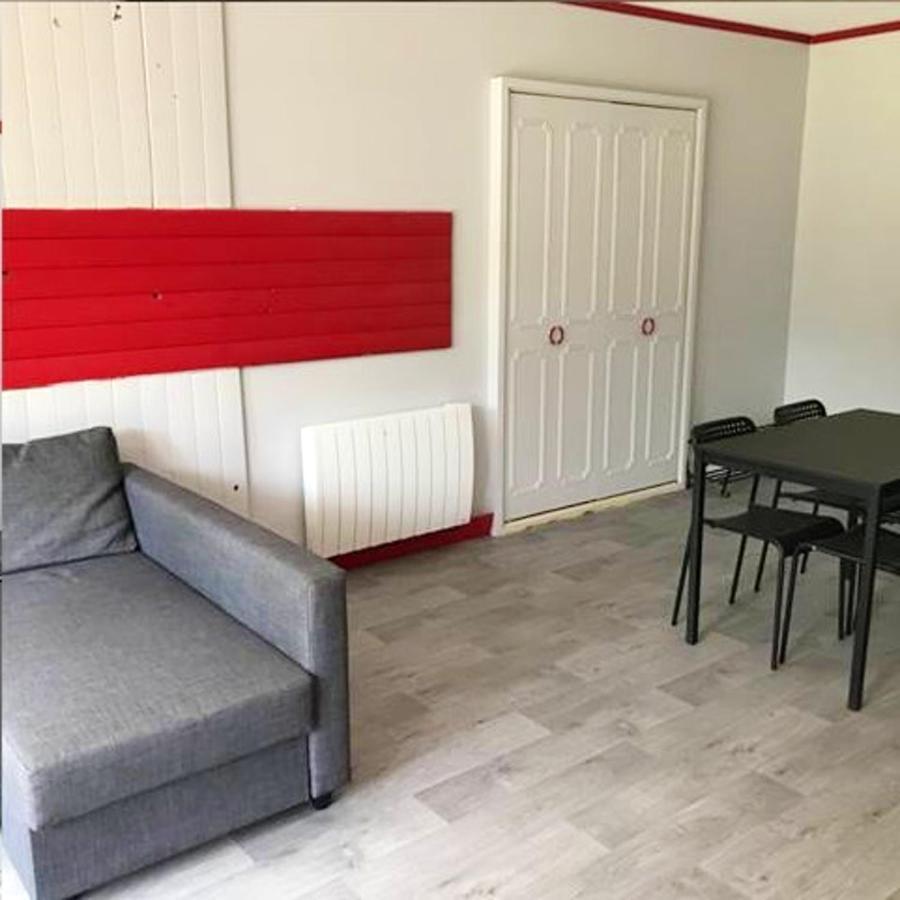 Maison Charmante A Saint-Patrice Avec Jardin Prive Bagian luar foto